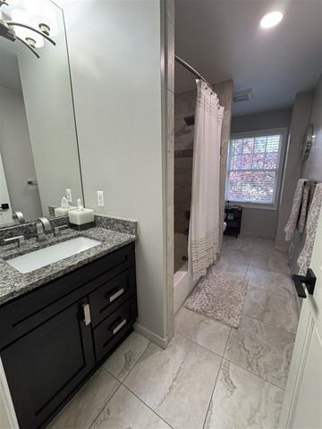 4619 Oak Pointe Drive, Brighton, MI 48116