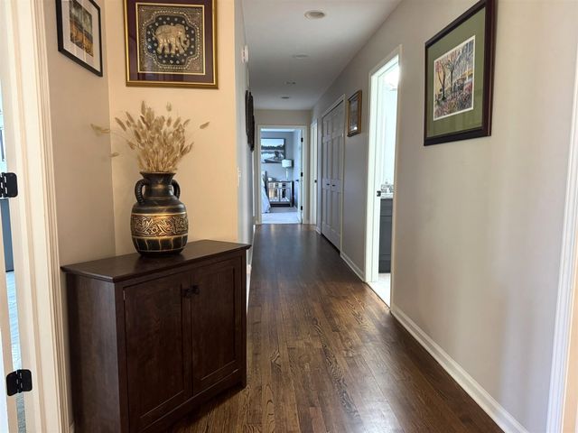 4619 Oak Pointe Drive, Brighton, MI 48116