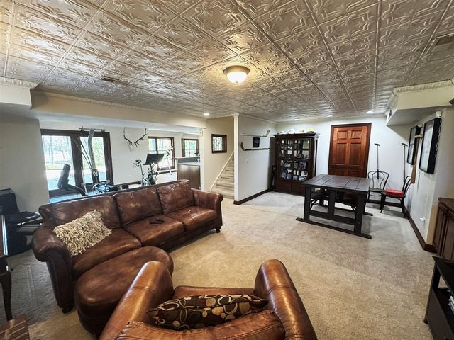 4619 Oak Pointe Drive, Brighton, MI 48116