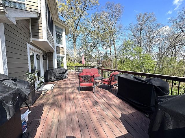 4619 Oak Pointe Drive, Brighton, MI 48116