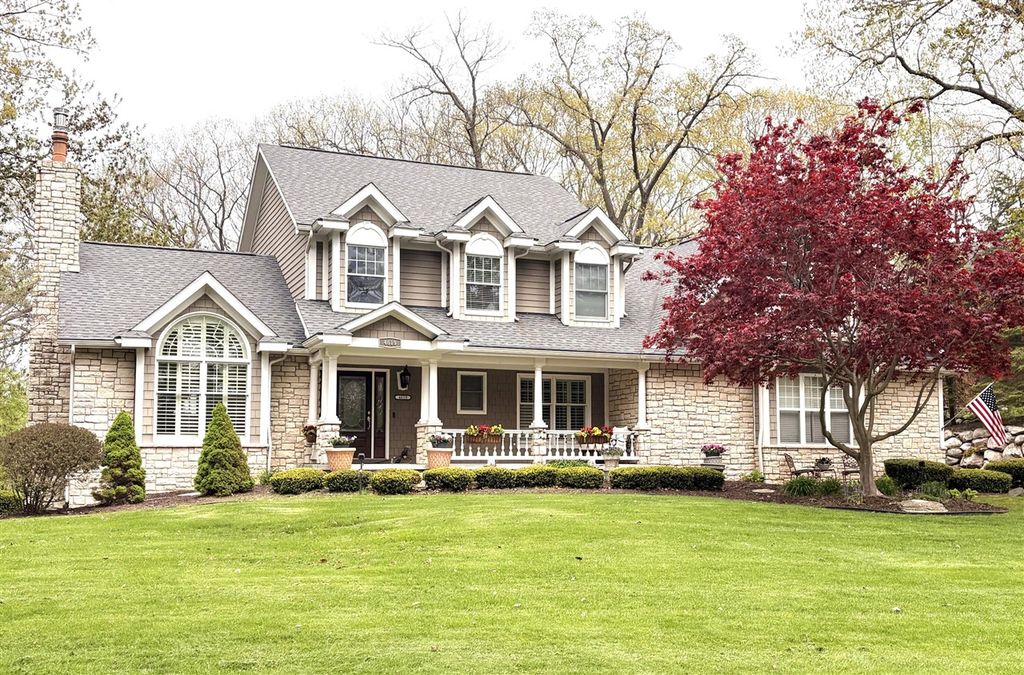 4619 Oak Pointe Drive, Brighton, MI 48116