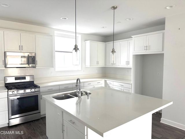 8314 N Peyton Way, West Hills, CA 91304