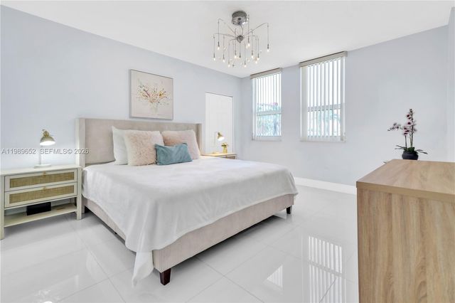 2080 S Ocean Dr 202, Hallandale Beach, FL 33009