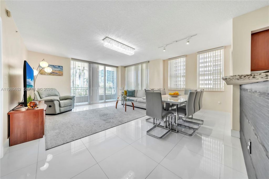 2080 S Ocean Dr 202, Hallandale Beach, FL 33009