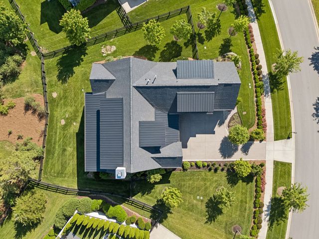 7376 Harlow Dr, College Grove, TN 37046