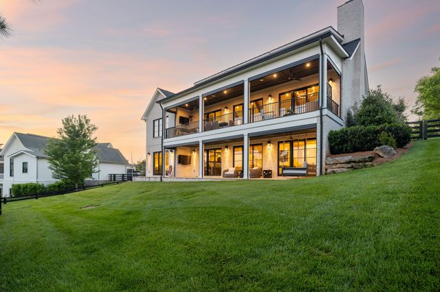 7376 Harlow Dr, College Grove, TN 37046