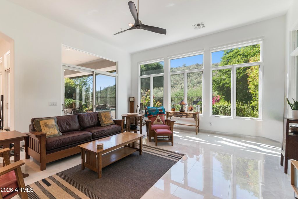 Image 12 of property listing at 14437 E WETHERSFIELD Road, Scottsdale, AZ 85259