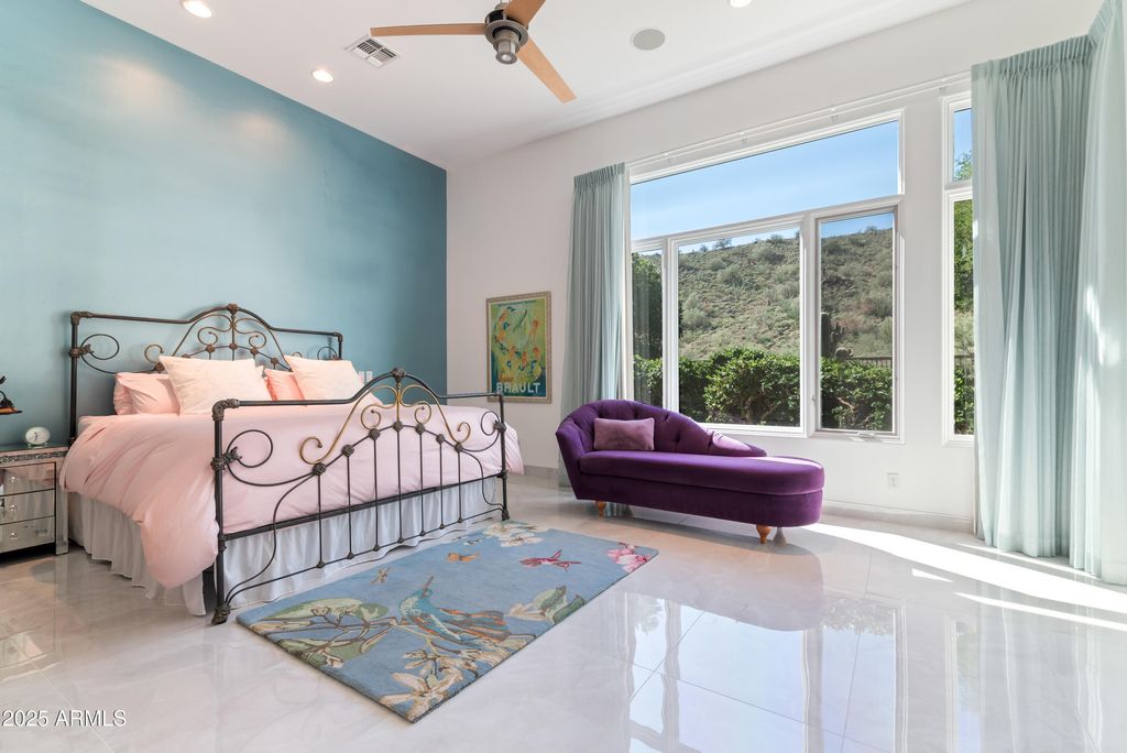 Image 13 of property listing at 14437 E WETHERSFIELD Road, Scottsdale, AZ 85259