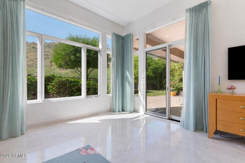 Image 14 of property listing at 14437 E WETHERSFIELD Road, Scottsdale, AZ 85259