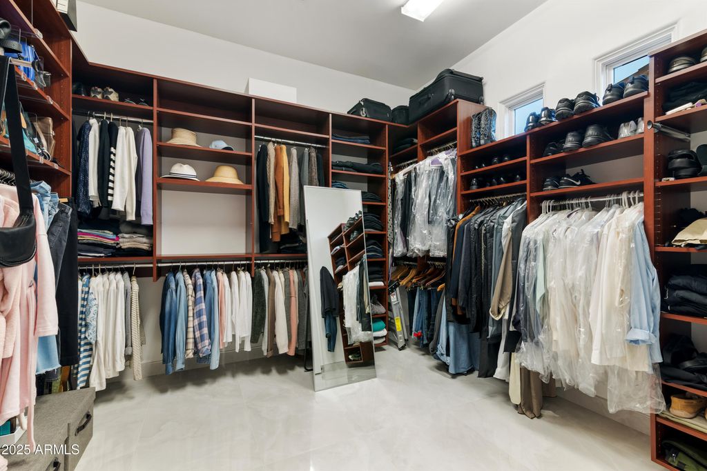 Image 17 of property listing at 14437 E WETHERSFIELD Road, Scottsdale, AZ 85259