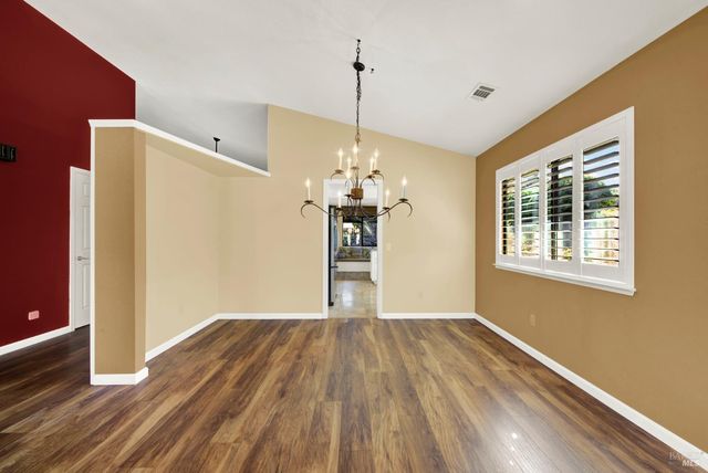 524 Arlene Dr, Vacaville, CA 95688