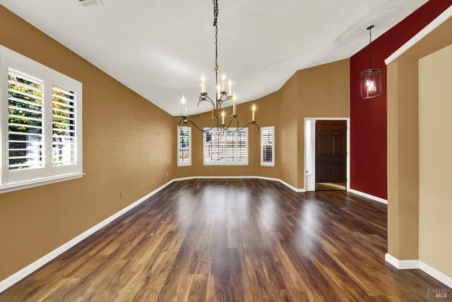 524 Arlene Dr, Vacaville, CA 95688