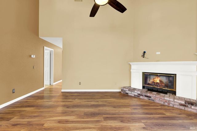 524 Arlene Dr, Vacaville, CA 95688