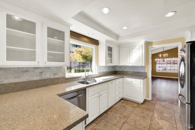 524 Arlene Dr, Vacaville, CA 95688