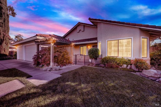 524 Arlene Dr, Vacaville, CA 95688