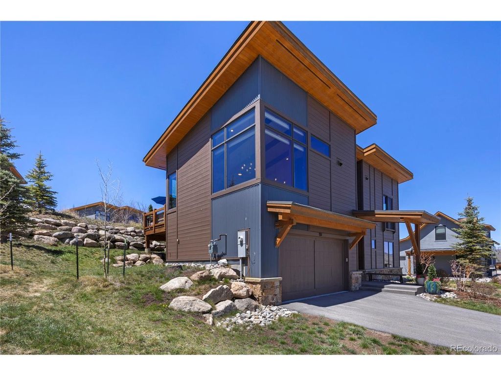 151 Moss Way, Silverthorne, CO 80498