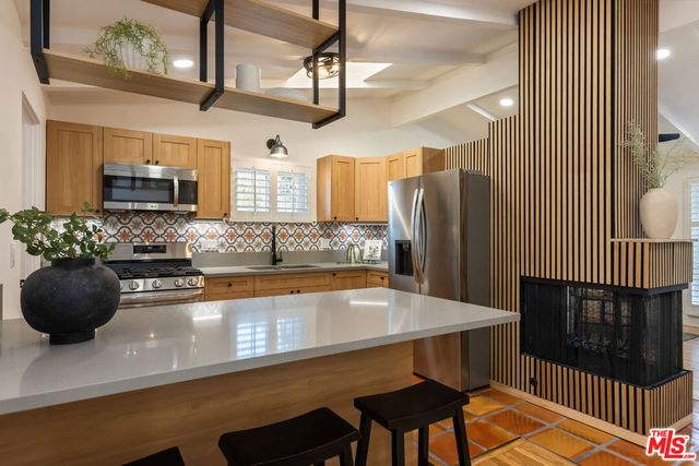 1881 Hackett Avenue, Long Beach, CA 90815