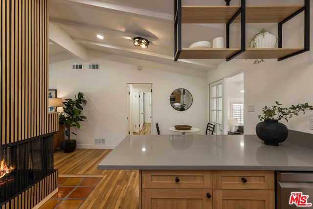 1881 Hackett Avenue, Long Beach, CA 90815