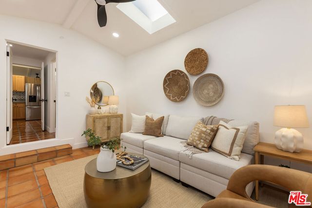 1881 Hackett Avenue, Long Beach, CA 90815