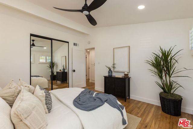 1881 Hackett Avenue, Long Beach, CA 90815