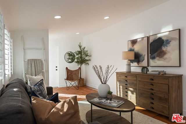 1881 Hackett Avenue, Long Beach, CA 90815