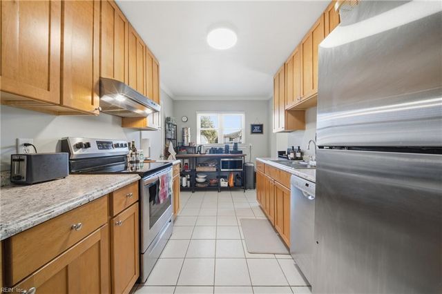 420 Gotham RD, Virginia Beach, VA 23452