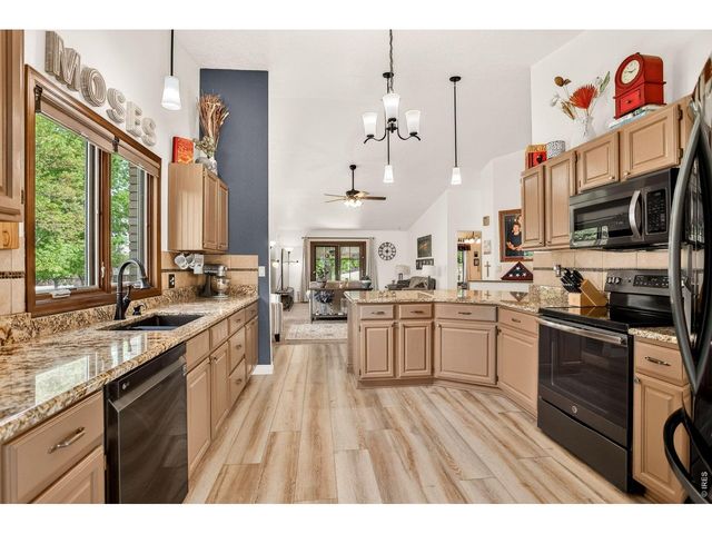 4070 W 11th St 13, Greeley, CO 80634