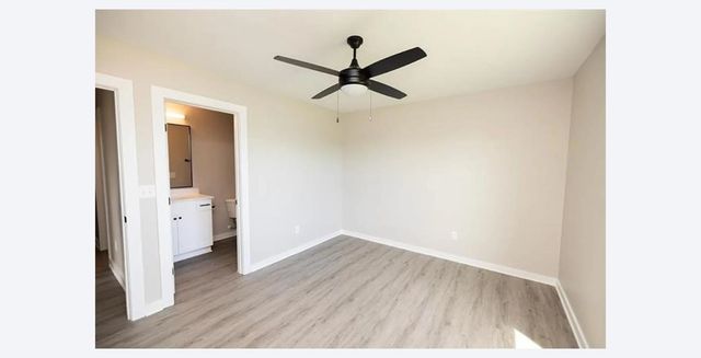 5030-5032 S Sycamore CT, Wichita, KS 67217