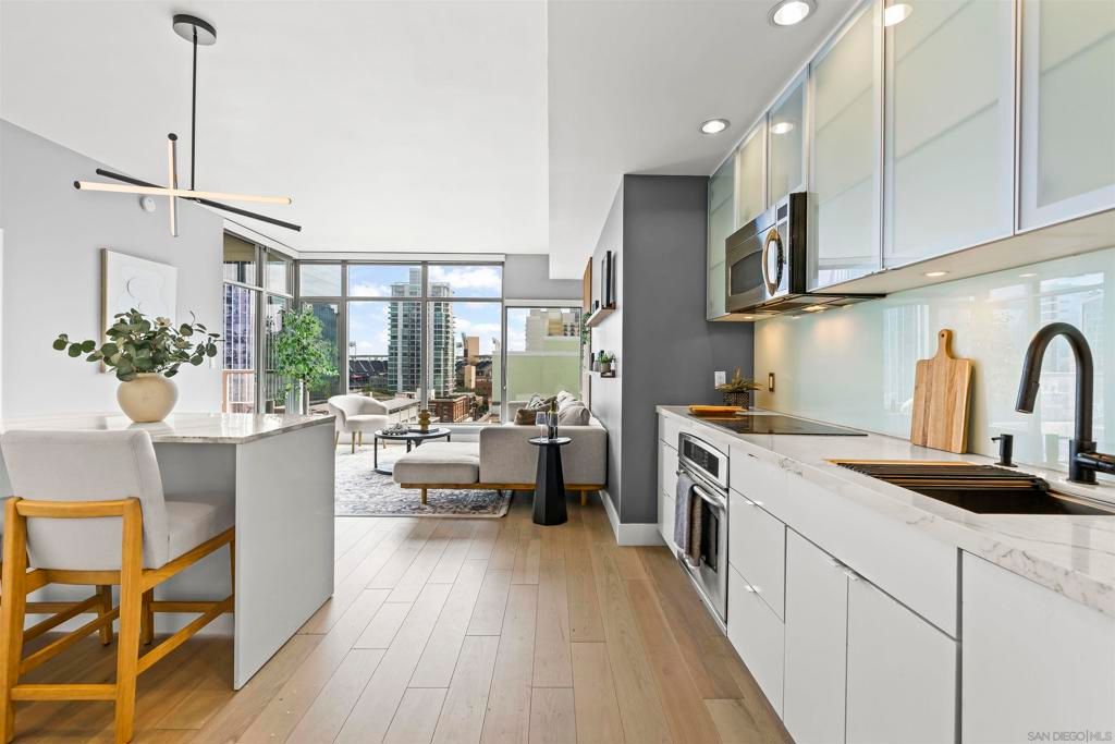 575 6th Ave 804, San Diego, CA 92101 — exterior