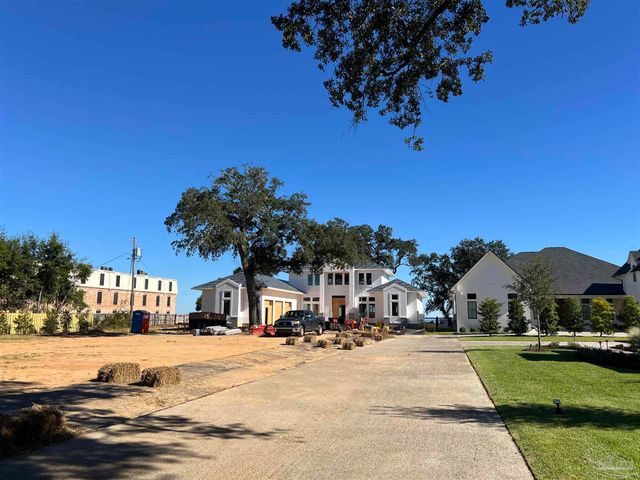 581 Chipley Ave, Pensacola, FL 32503