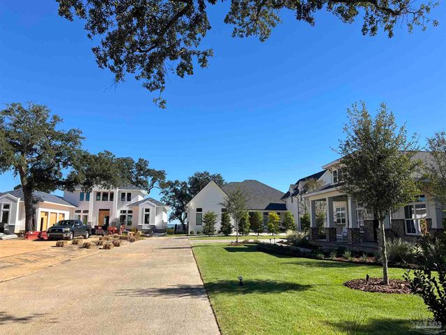 581 Chipley Ave, Pensacola, FL 32503