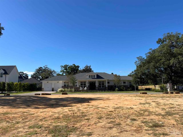 581 Chipley Ave, Pensacola, FL 32503