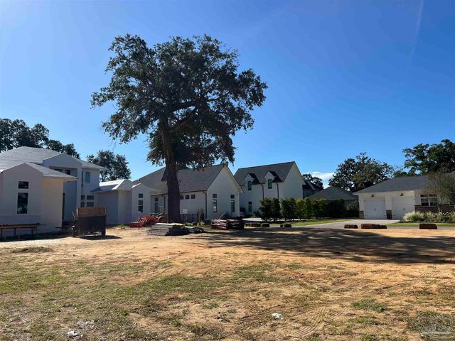 581 Chipley Ave, Pensacola, FL 32503