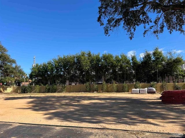581 Chipley Ave, Pensacola, FL 32503