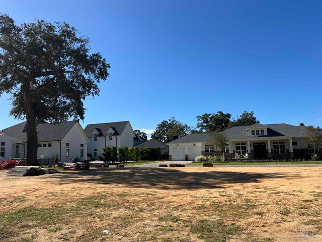 581 Chipley Ave, Pensacola, FL 32503