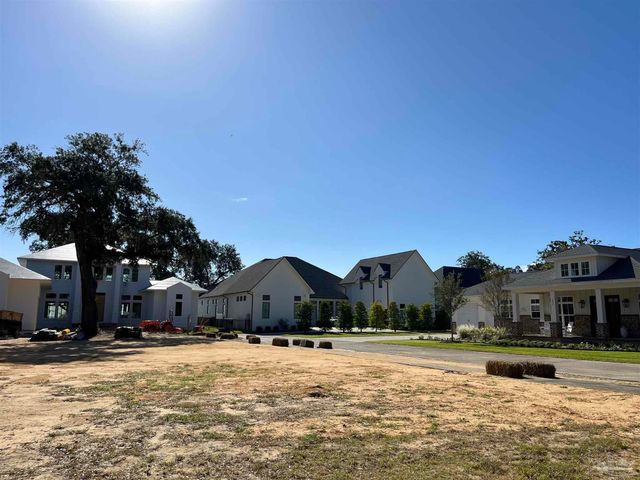 581 Chipley Ave, Pensacola, FL 32503