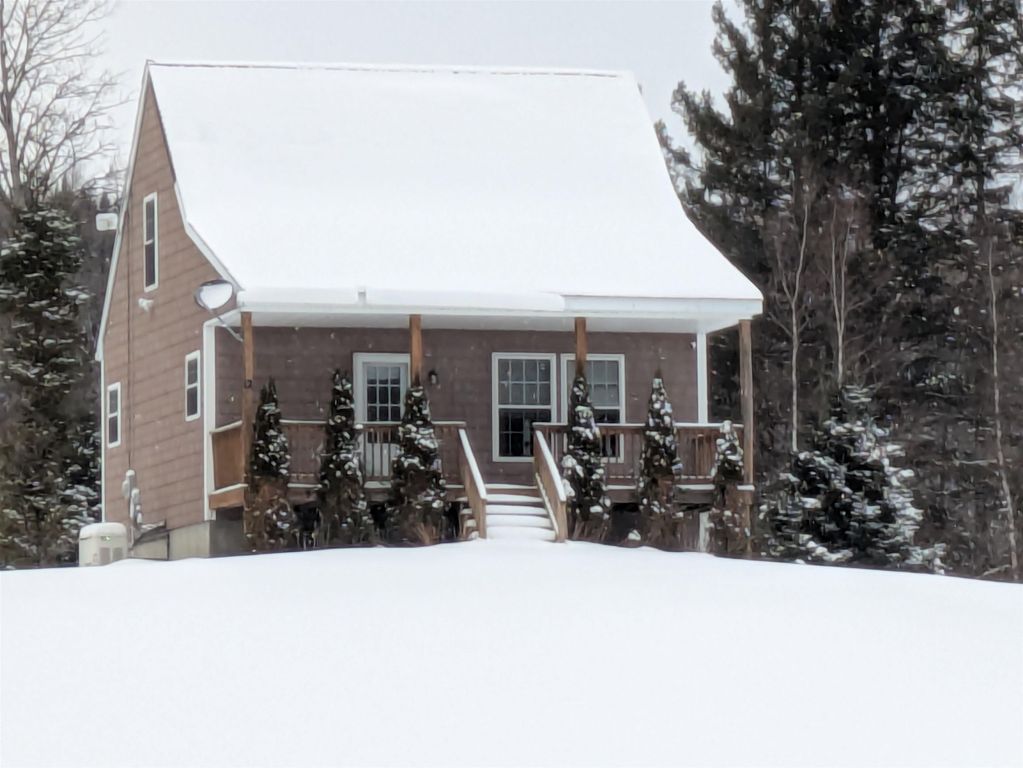 12 Melonys Way, Colebrook, NH 03576