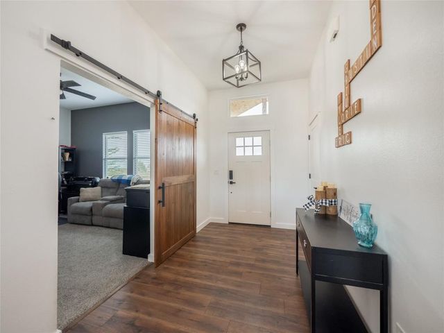 105 Mesa Grande CT, Marble Falls, TX 78654