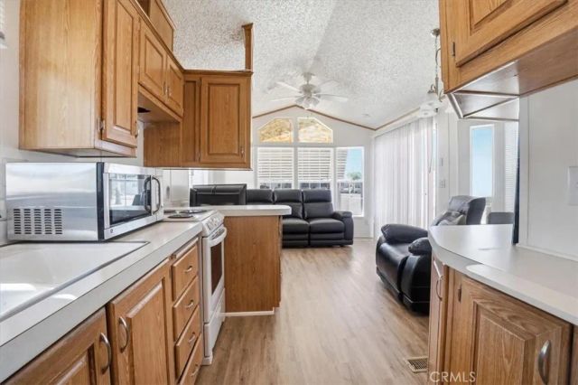 1295 S Cawston 11, Hemet, CA 92545