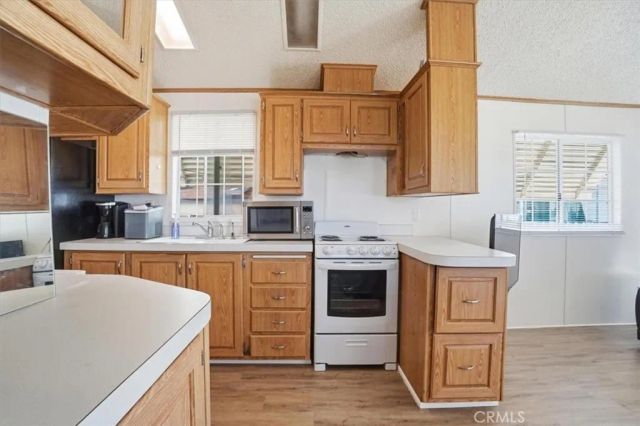 1295 S Cawston 11, Hemet, CA 92545