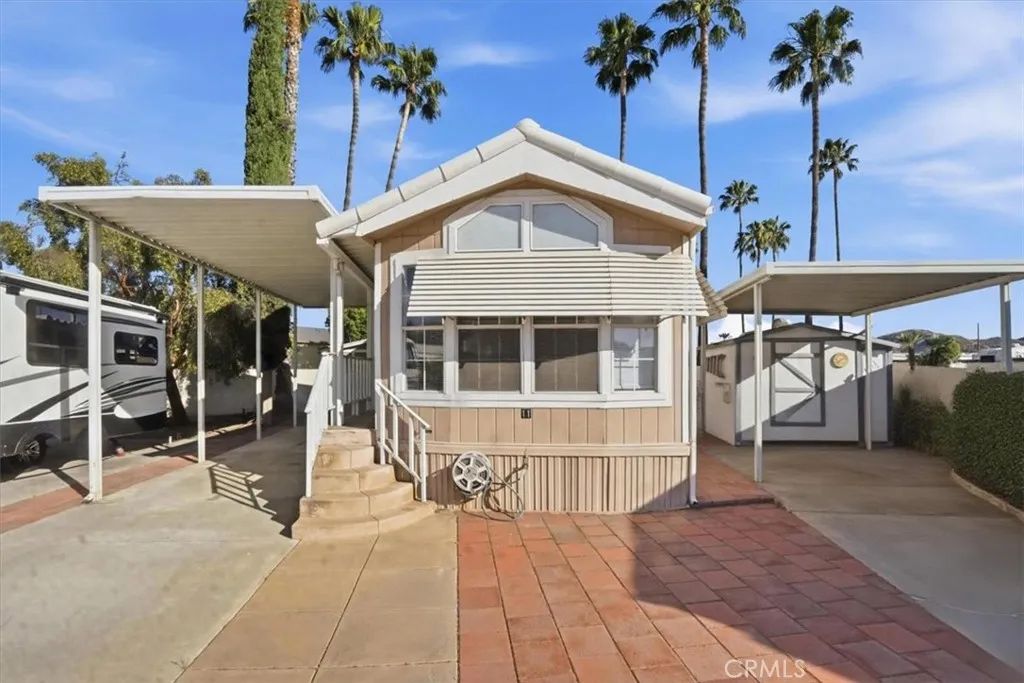1295 S Cawston 11, Hemet, CA 92545