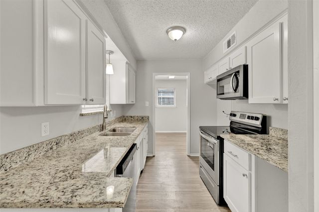 205 San Jacinto Court, Waxahachie, TX 75165