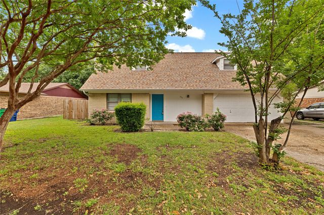 205 San Jacinto Court, Waxahachie, TX 75165