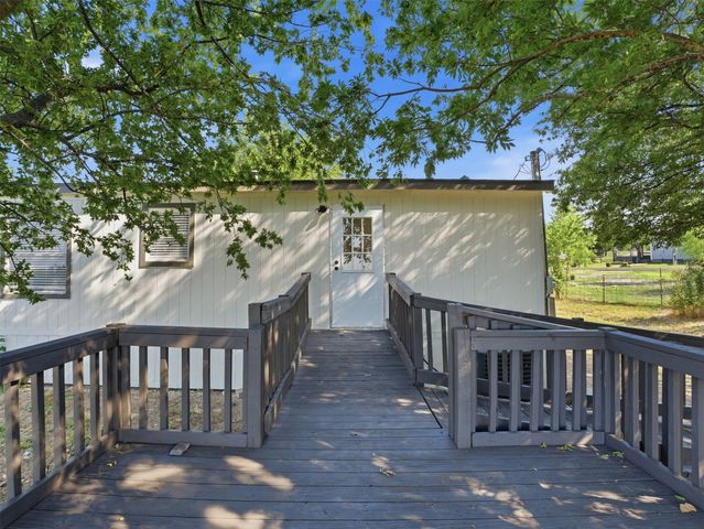9608 Clark Street, Joshua, TX 76058