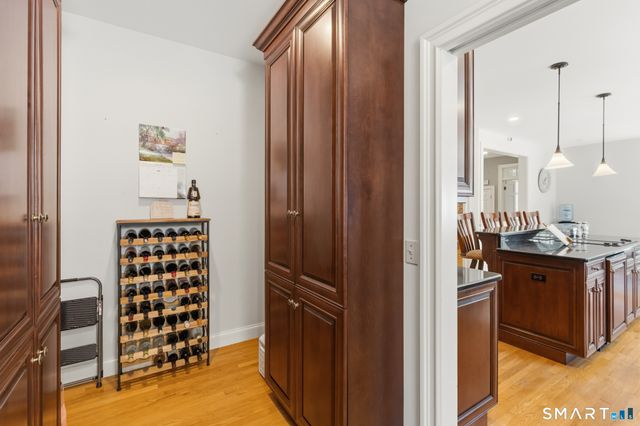 14 Bittersweet Way, Stonington, CT 06378