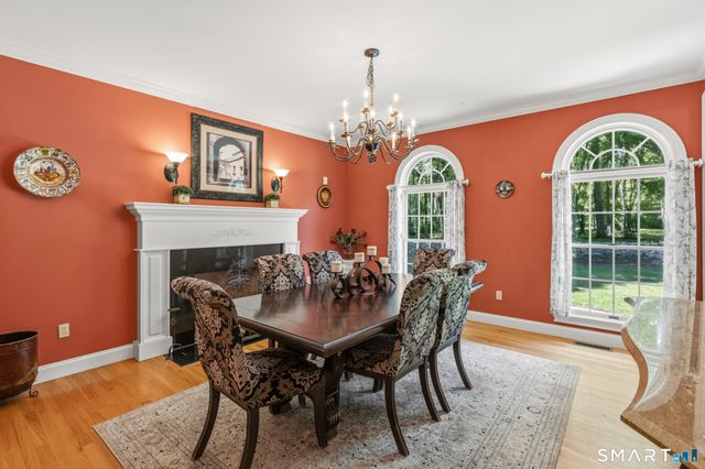 14 Bittersweet Way, Stonington, CT 06378
