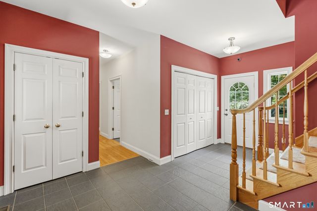 14 Bittersweet Way, Stonington, CT 06378