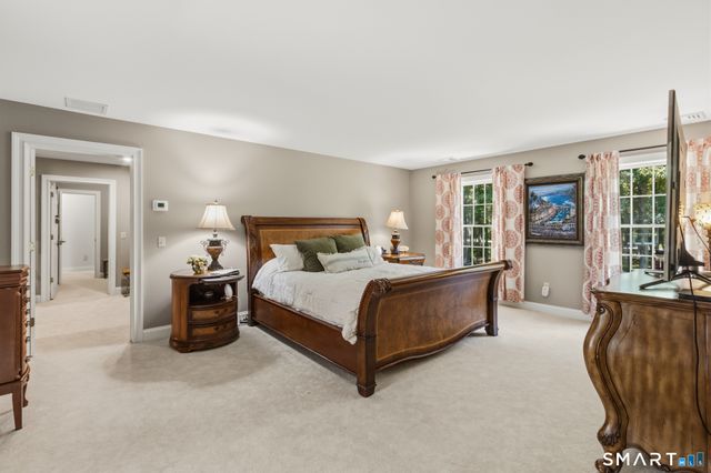 14 Bittersweet Way, Stonington, CT 06378