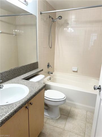 1220 Reserve WAY 205, Naples, FL 34105