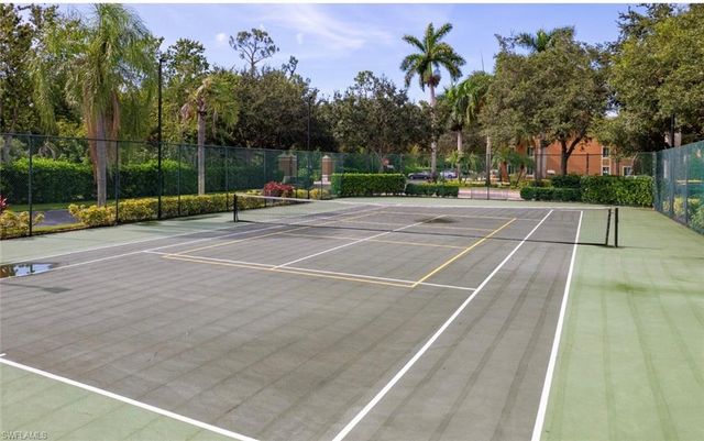 1220 Reserve WAY 205, Naples, FL 34105